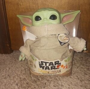 Star Wars Mandalorian Baby Yoda Plush